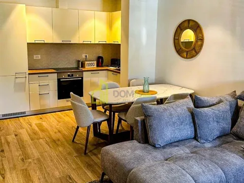 Izdavanje, jednosoban stan, 70m², Tivat, Crna Gora - image 9