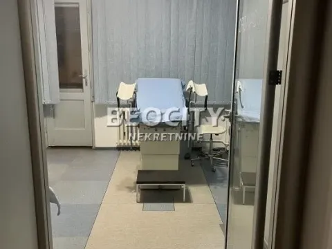Izdavanje, poslovni prostor, 85m², Centar, Novi Sad - image 15