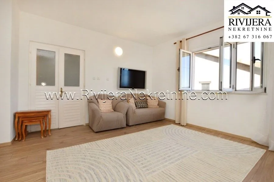 Prodaja, četvorosoban stan, 131m², Igalo, Herceg Novi