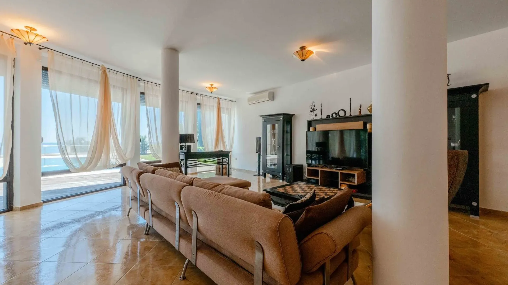Sale, house, 416m², Utjeha, Bar