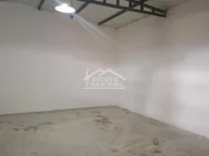 Izdavanje, poslovni prostor, 220m², Ledine, Beograd - image 4