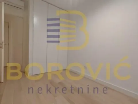 Izdavanje, četvorosoban stan, 115m², Savski Venac, Beograd - image 7