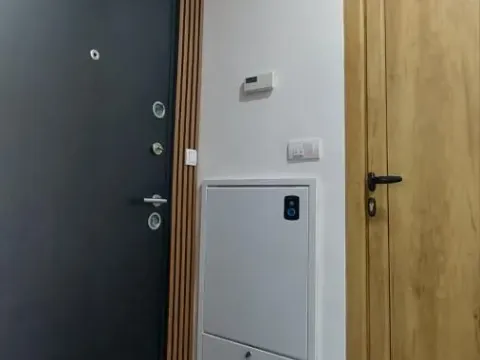 Izdavanje, trosoban stan, 56m², Durlan, Niš - image 14