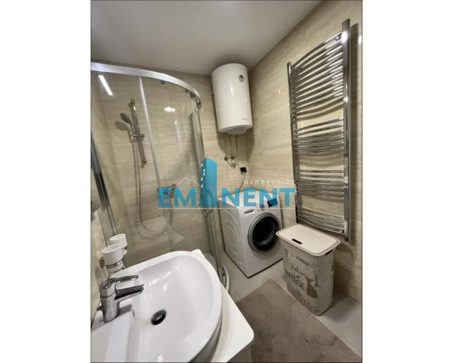Izdavanje, dvosoban stan, 52m², Novi Beograd Blok 67, Novi Beograd Sve Podlokacije