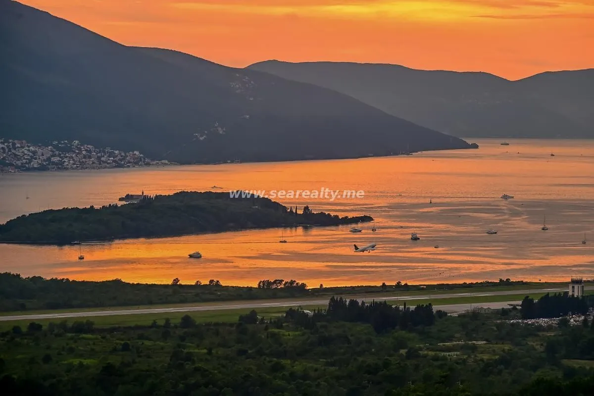 Prodaja, kuća, 280m², Tivat, Crna Gora