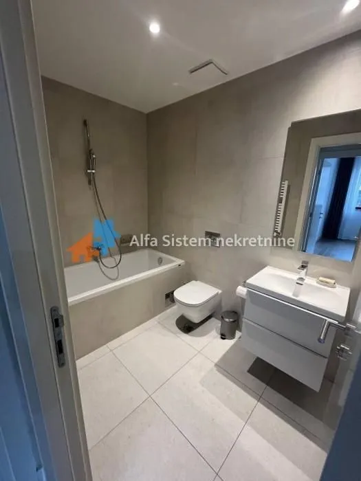 Rent, three bedroom apartment, 79m², Savski Venac, Beograd