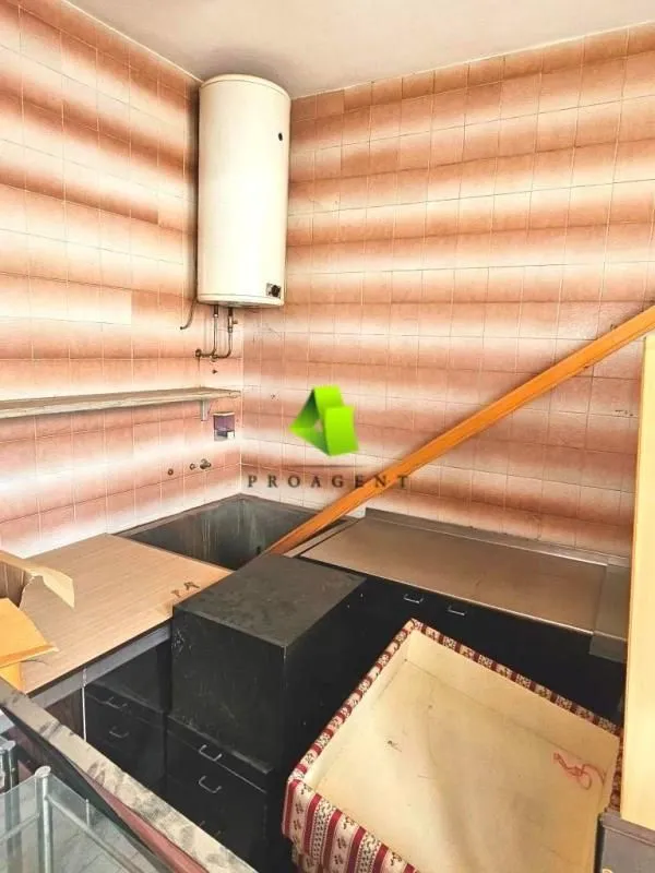 Izdavanje, poslovni prostor, 200m², Apelovac, Niš