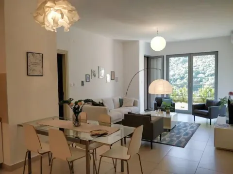 Sale, three bedroom apartment, 96m², Dobrota, Kotor - image 3