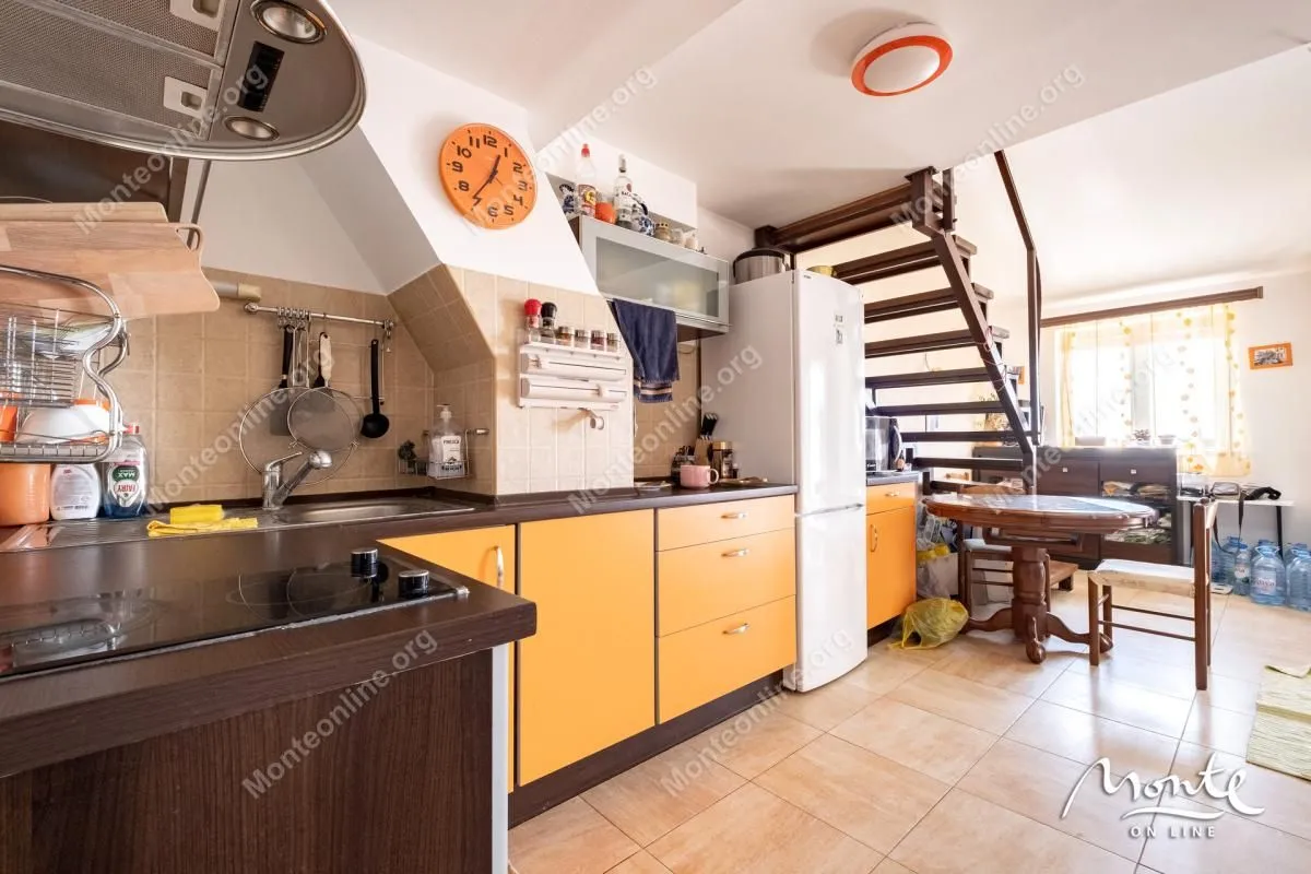 Prodaja, dvosoban stan, 72m², Kamenari, Herceg Novi
