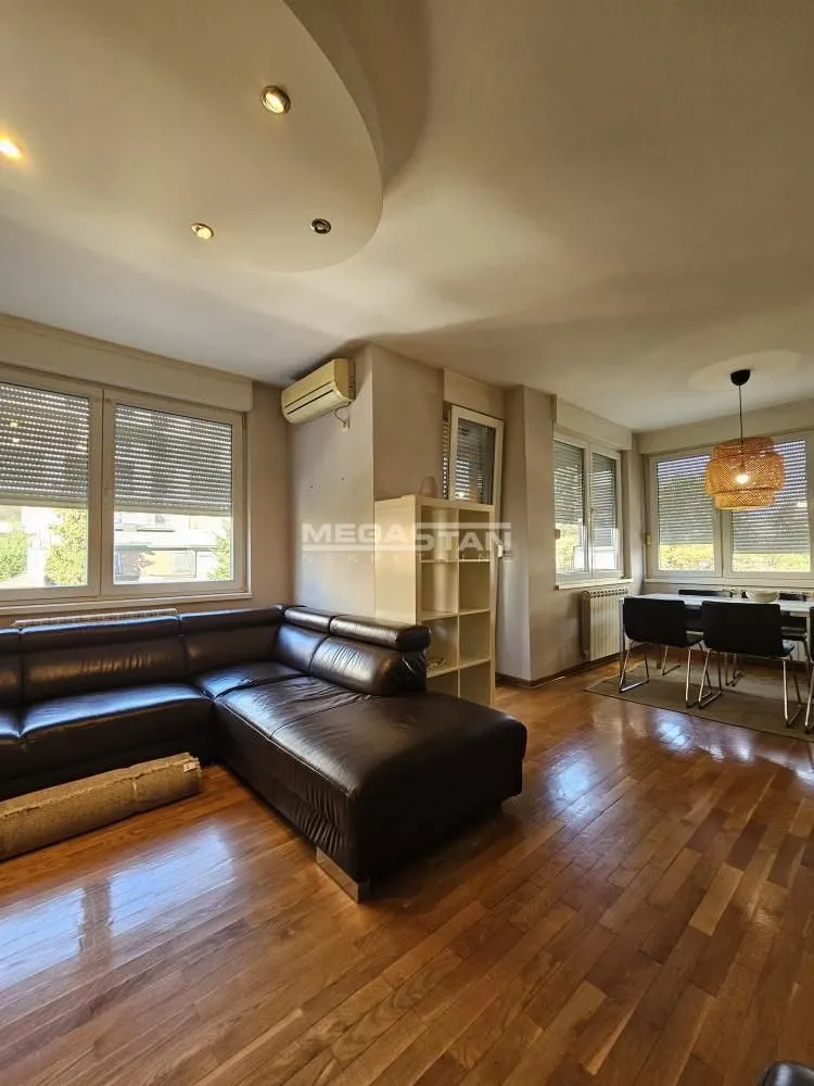Prodaja, trosoban stan, 81m², Lekino Brdo, Voždovac Sve Podlokacije