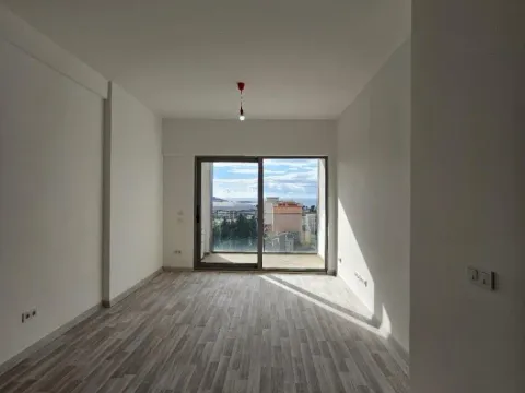 Prodaja, jednosoban stan, 36m², Centar, Bar - image 10