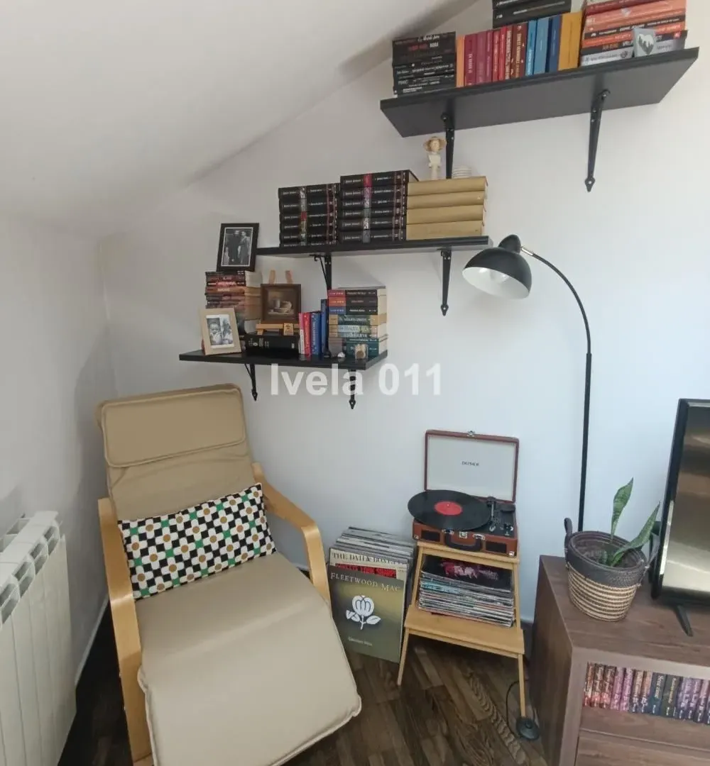 Prodaja, trosoban stan, 70m², Vojvode Vlahovica, Beograd