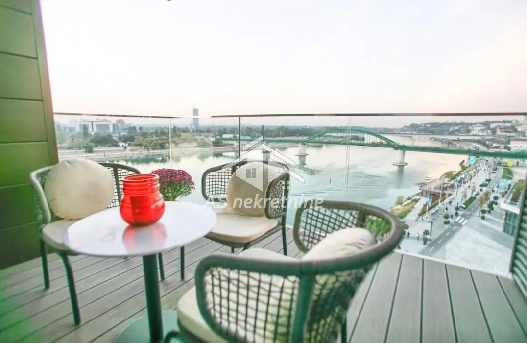 Izdavanje, četvorosoban stan, 142m², Savski Venac, Beograd
