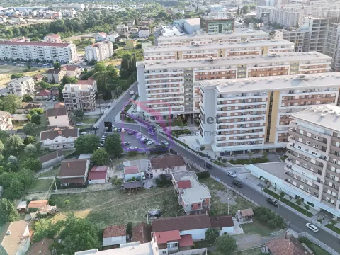 Prodaja, plac, 728m², Central Point, Podgorica - image 11