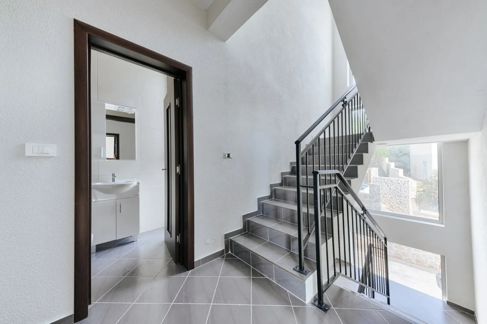 Prodaja, kuća, 250m², Utjeha, Bar