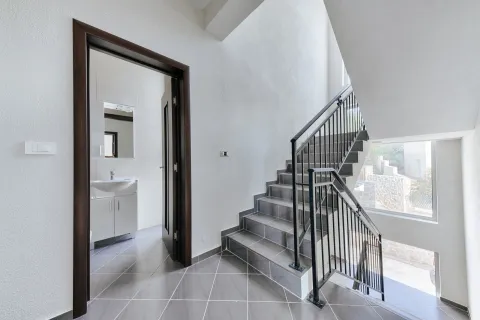 Prodaja, kuća, 250m², Utjeha, Bar - image 13