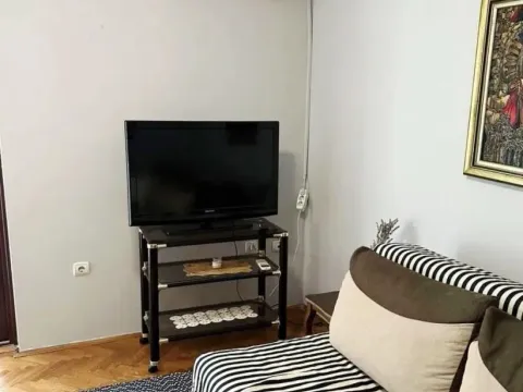 Rent, one bedroom apartment, 40m², Babin Do, Budva - image 6
