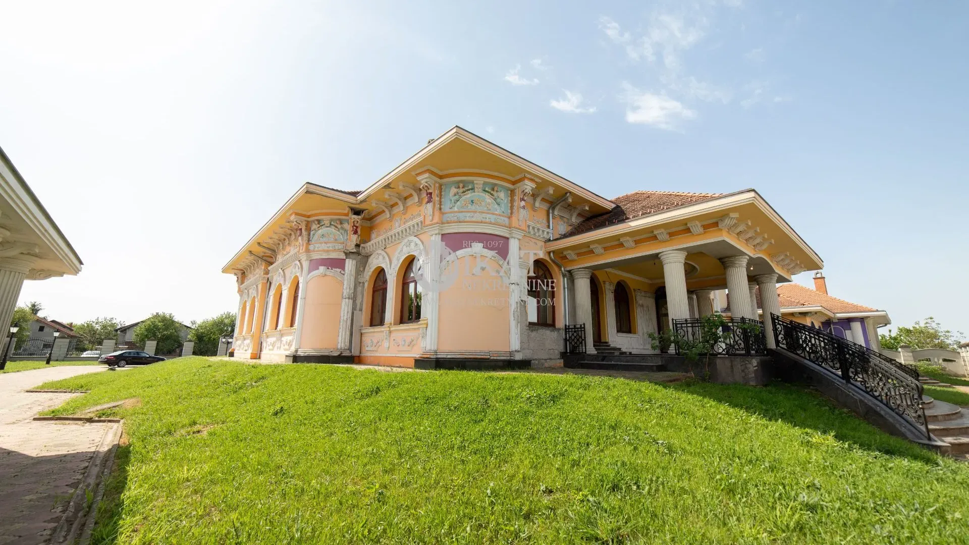 Sale, office space, 1200m², Palić, Subotica