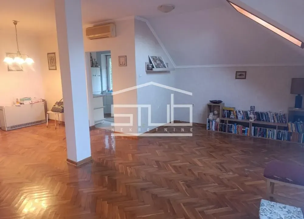 Prodaja, četvorosoban stan, 88m², Stari Košutnjak, Rakovica