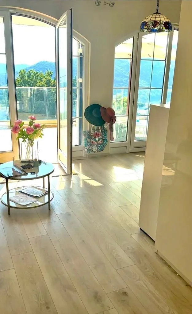 Prodaja, kuća, 440m², Prijevor, Budva