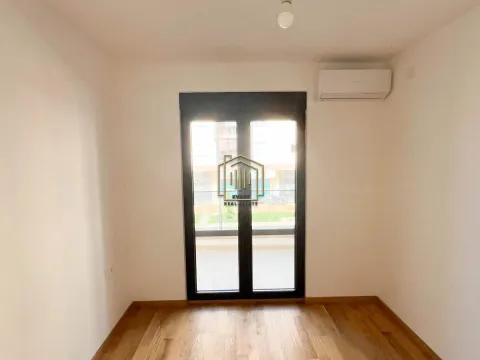 Izdavanje, jednosoban stan, 50m², City Kvart, Podgorica - image 5