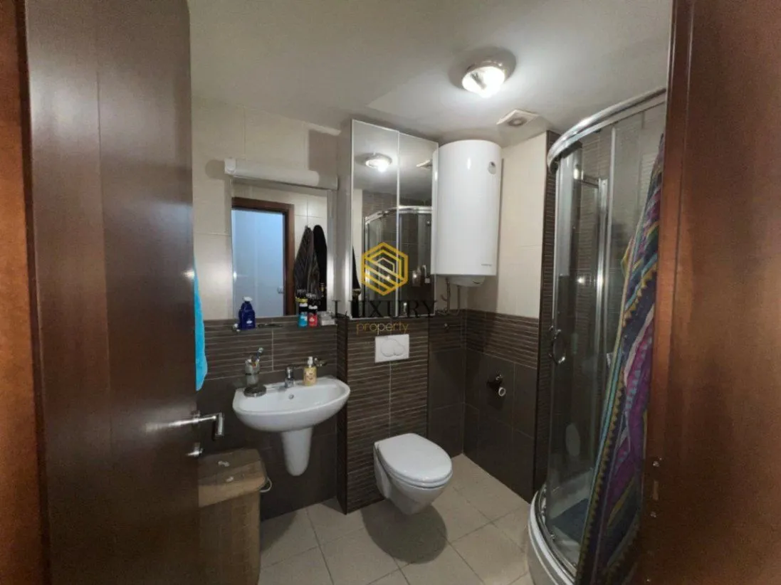 Prodaja, trosoban stan, 120m², Tološka šuma, Podgorica
