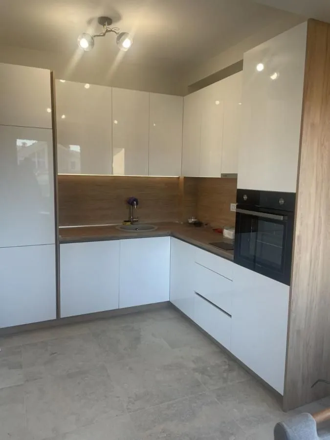 Rent, two bedroom apartment, 67m², Kalimanj, Tivat