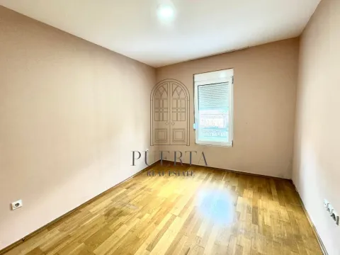 Rent, two bedroom apartment, 69m², Ljubović, Podgorica - image 8