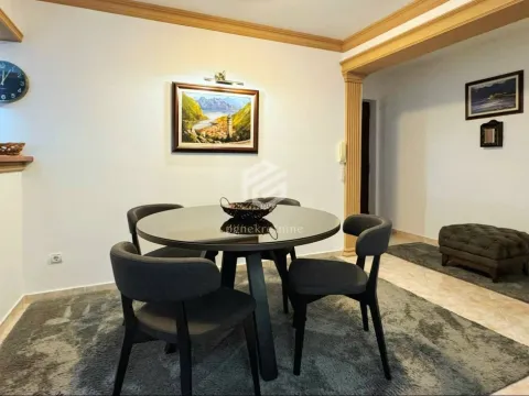 Prodaja, dvosoban stan, 72m², Budva, Crna Gora - image 5