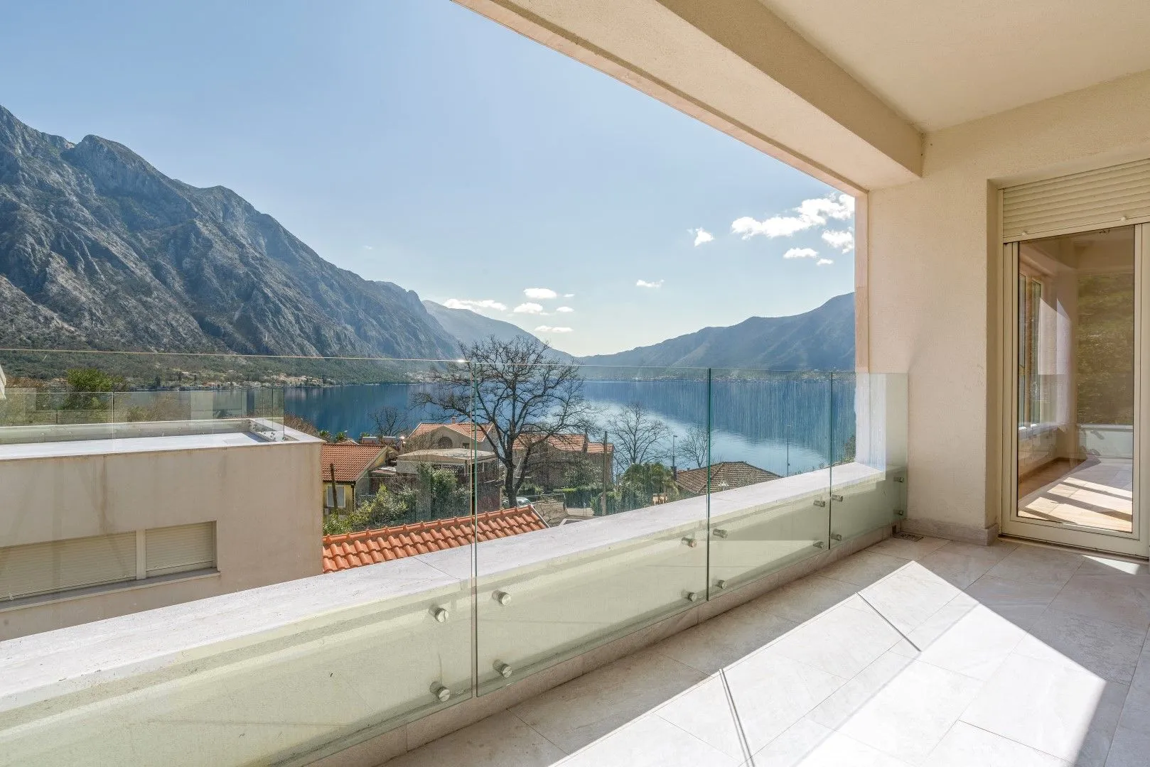 Prodaja, stan, 120m², Kotor, Crna Gora