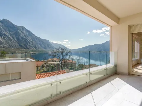 Prodaja, stan, 120m², Kotor, Crna Gora - image 6