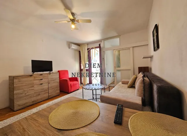 Rent, one bedroom apartment, 37m², Centar, Bar