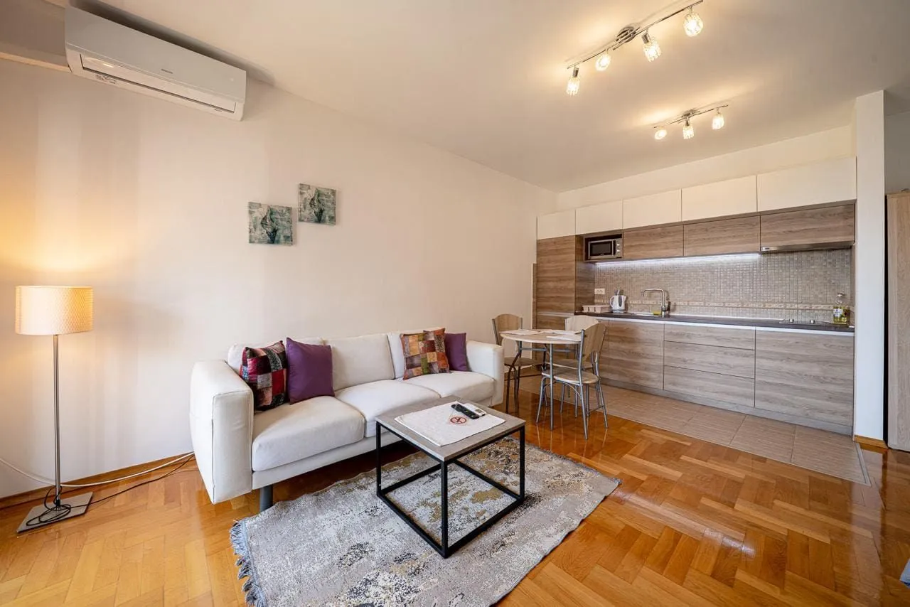 Sale, one bedroom apartment, 50m², Bečići, Budva