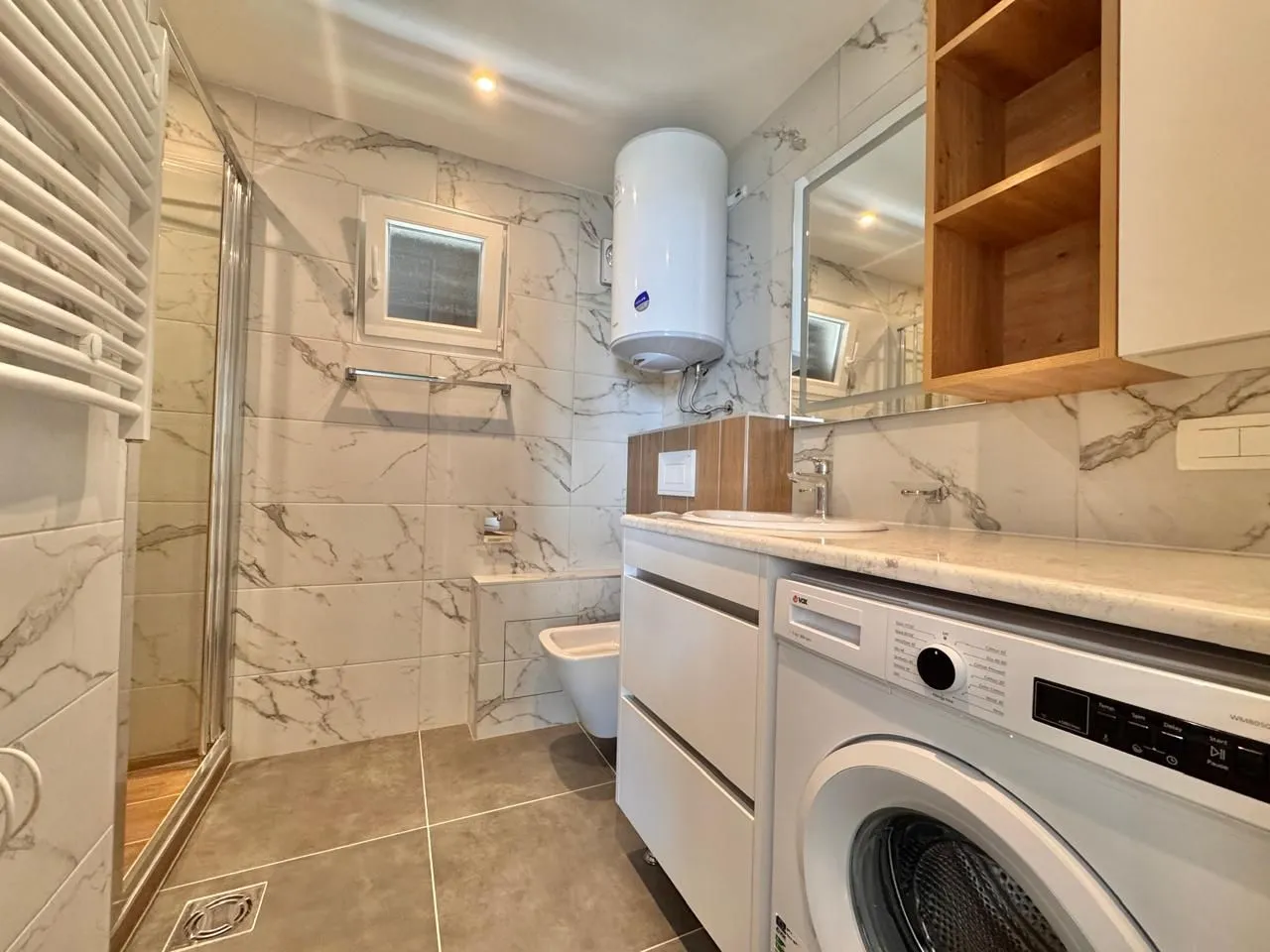 Prodaja, trosoban stan, 130m², Babin Do, Budva
