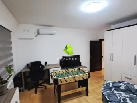 Prodaja, trosoban stan, 98m², Centar, Niš - image 9