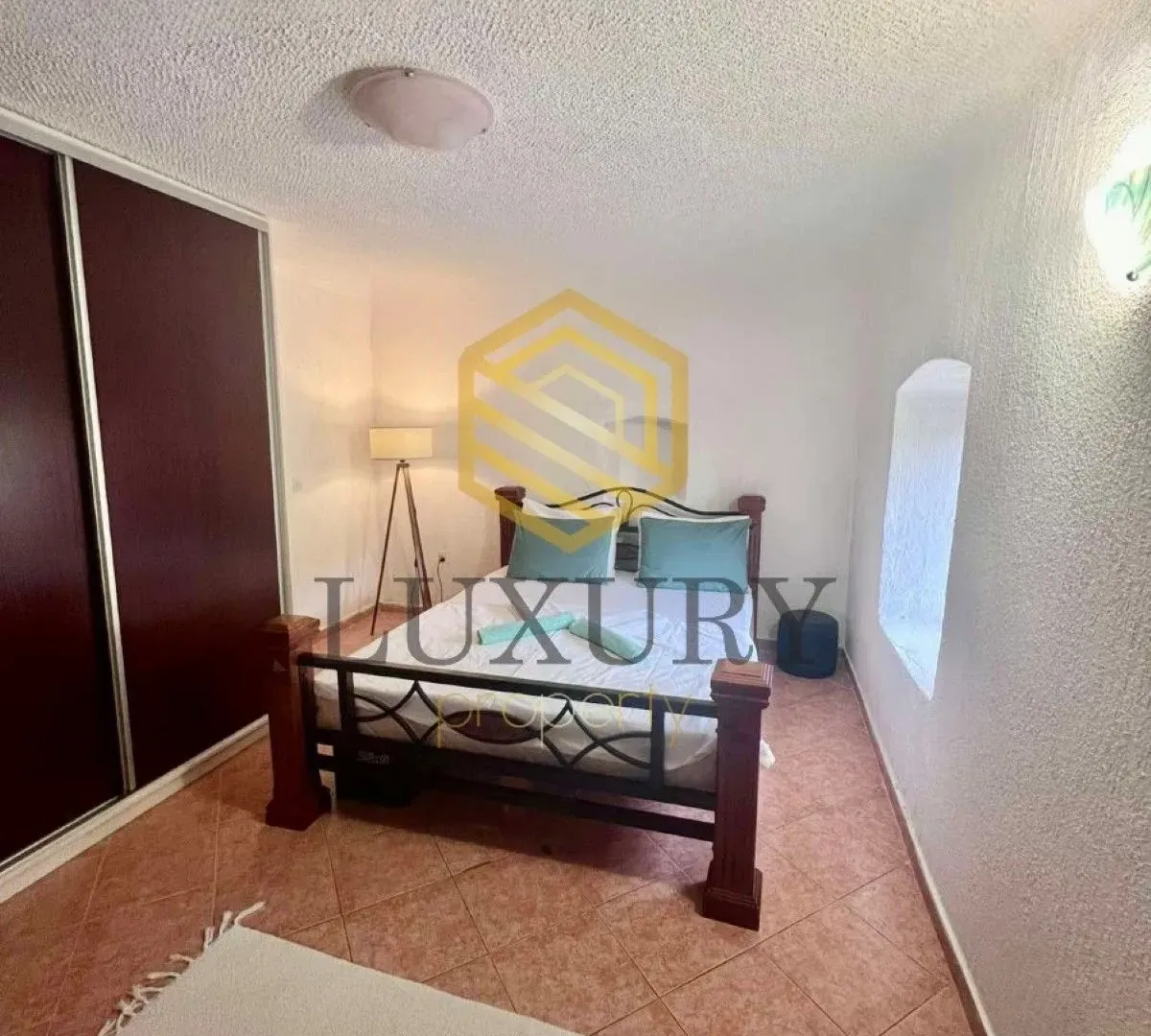 Sale, house, 425m², Rijeka Reževići, Budva