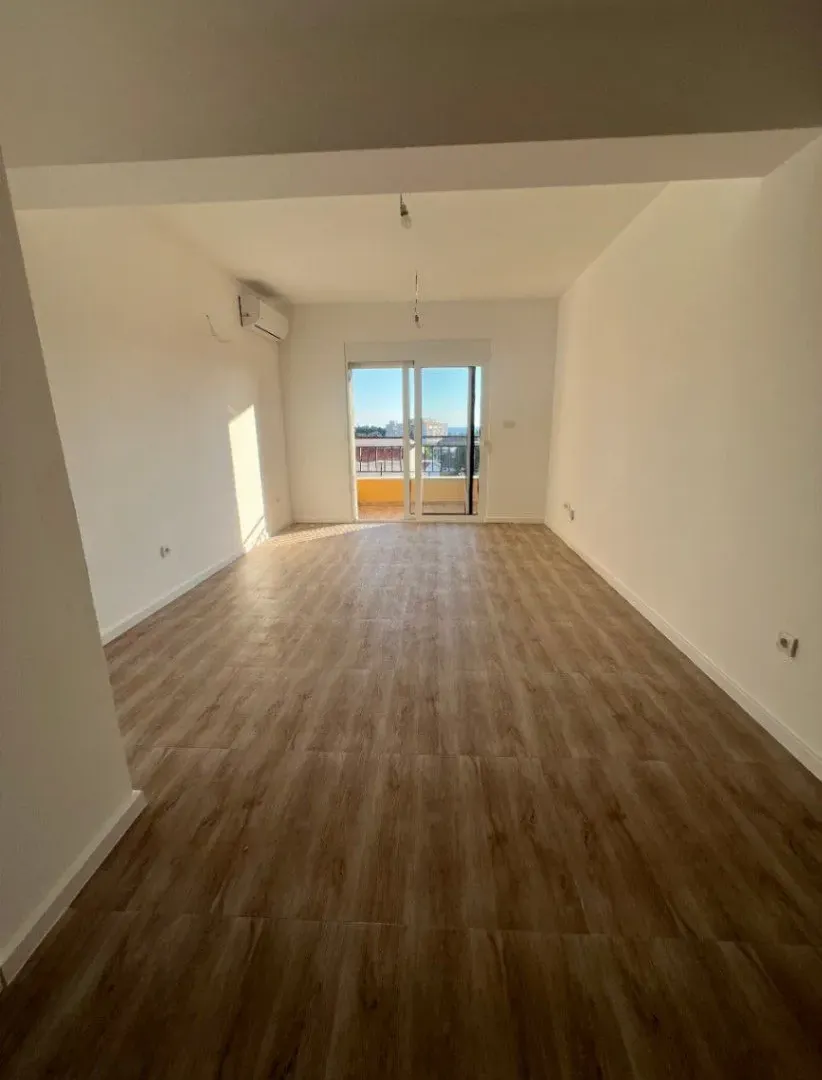Rent, studio apartment, 28m², Šušanj, Bar