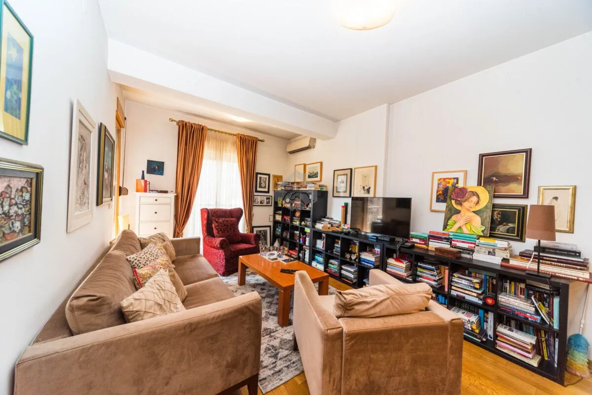 Prodaja, dvosoban stan, 62m², Krivi Most, Podgorica