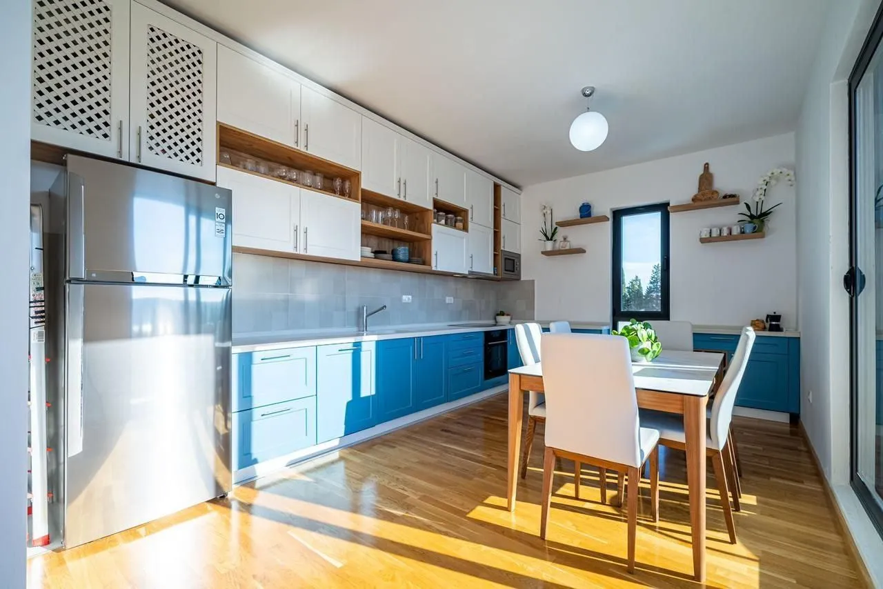 Prodaja, trosoban stan, 129m², Donja Lastva, Tivat