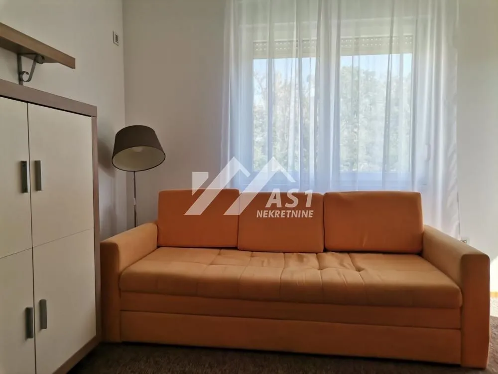Izdavanje, jednosoban stan, 40m², Detelinara, Novi Sad Sve Podlokacije