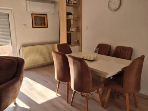 Prodaja, trosoban stan, 93m², Ćuprija, Srbija - image 2