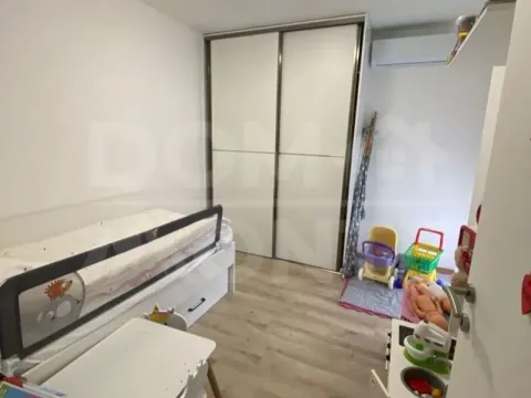 Rent, three bedroom apartment, 100m², Tivat, Crna Gora - image 14