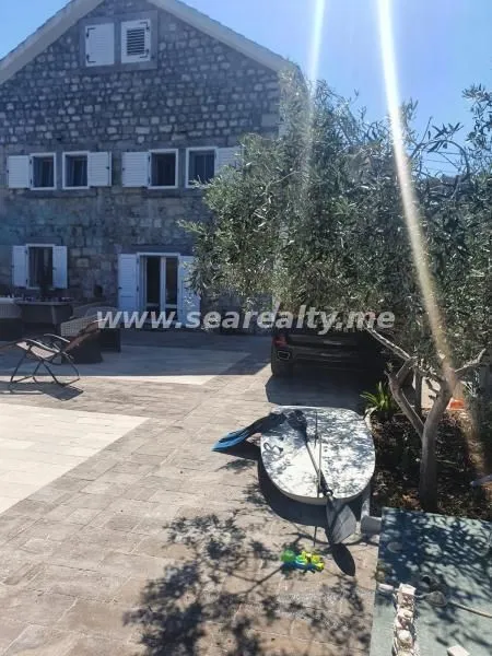 Prodaja, kuća, 187m², Bogišići, Tivat