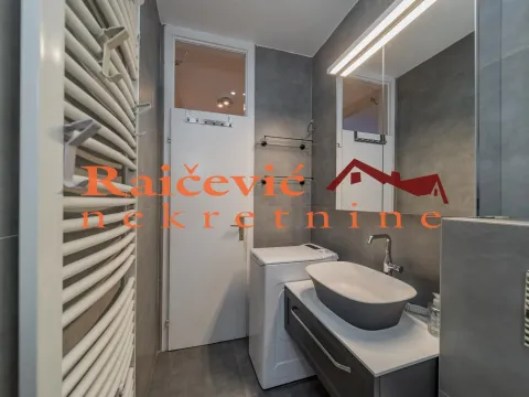 Prodaja, četvorosoban stan, 89m², Stari Grad, Beograd - image 14