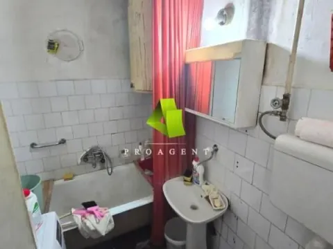 Prodaja, trosoban stan, 72m², Crveni Pevac, Niš - image 10