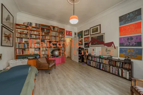 Sale, four bedroom apartment, 139m², Stari Grad, Beograd - image 4