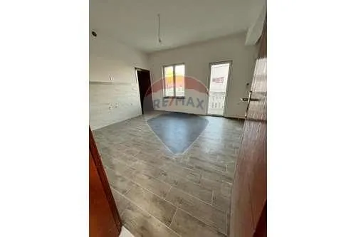 Prodaja, stan, 68m², Centar, Bar