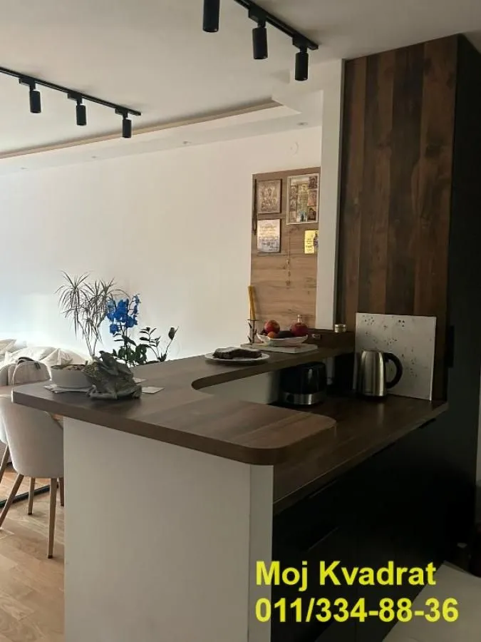 Prodaja, trosoban stan, 71m², Zemun Sve Podlokacije, Beograd
