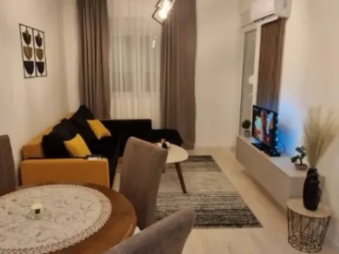 Izdavanje, jednosoban stan, 43m², City Kvart, Podgorica - image 5