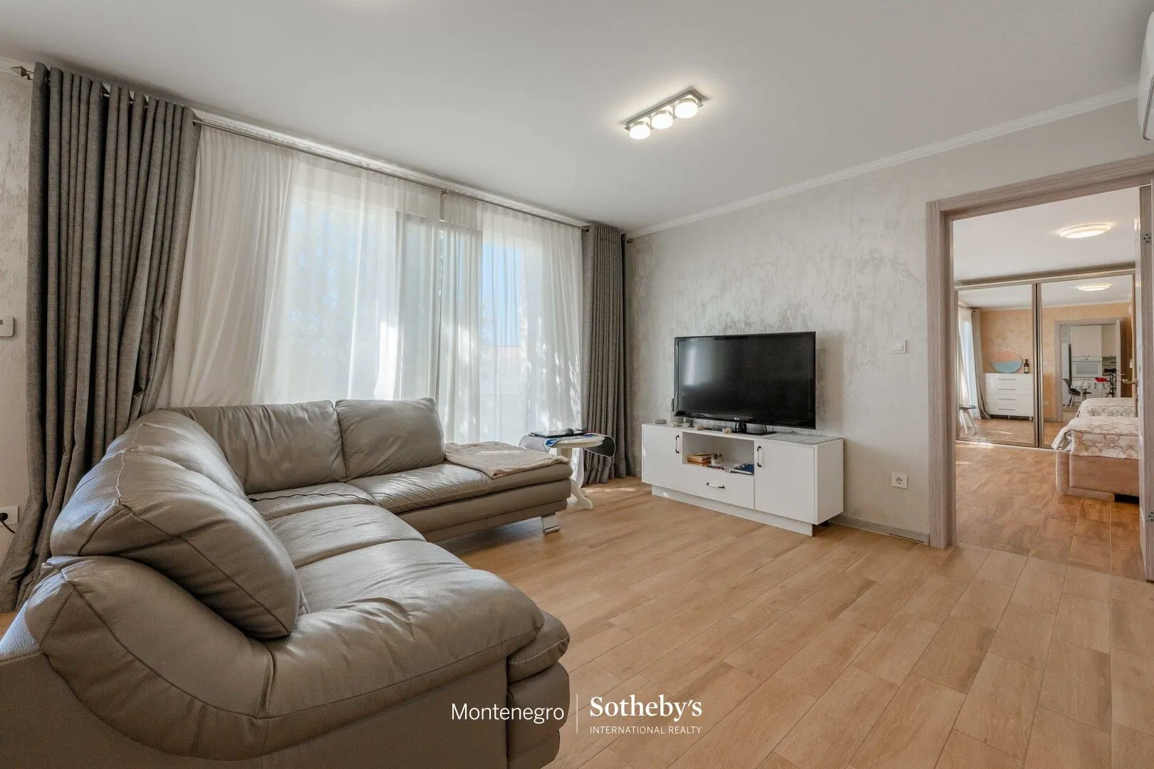 Sale, house, 410m², Blizikuće, Budva